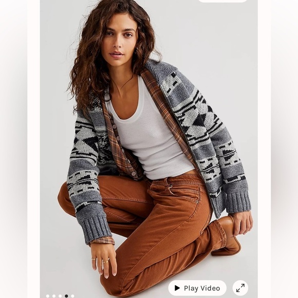 We The Free Shelby Low-Rise Boyfriend Jeans Relaxed Fit Size 24 Chocolate New - Picture 4 of 16